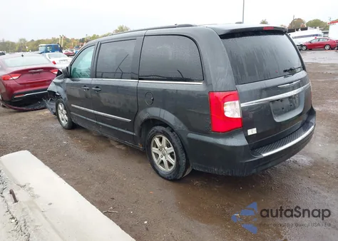 2011 Chrysler Town & Country Touring from USA, damaged, VIN 2A4RR5DG1BR775489